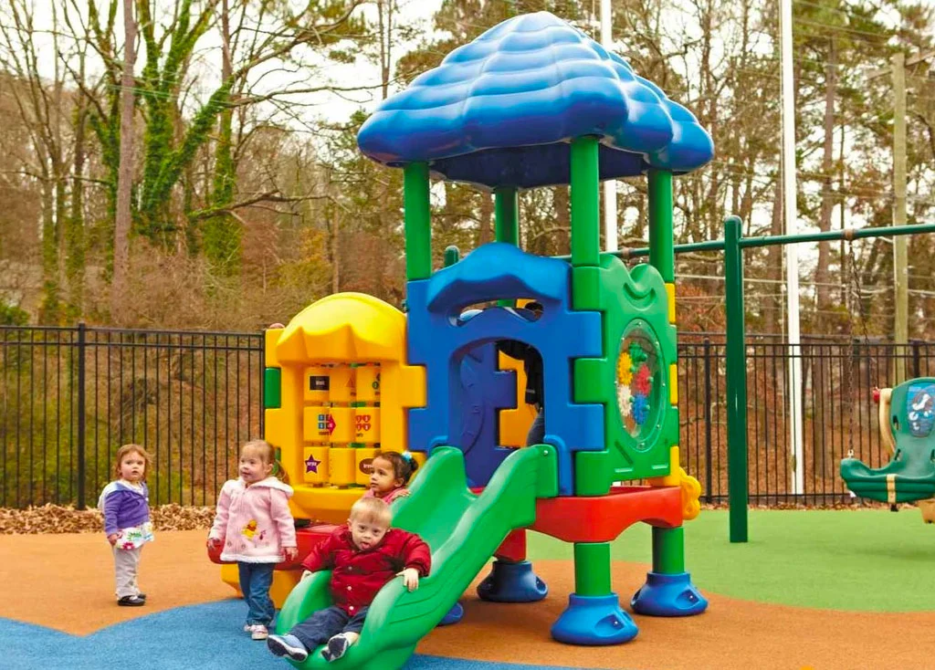 Discovery Center Seedling Playground With Roof - Image 11