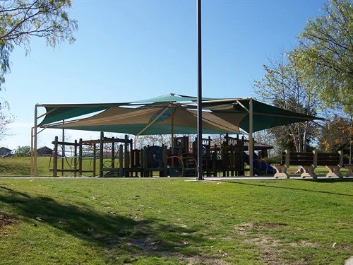 Mariner Pyramid Shade Structure - Image 5