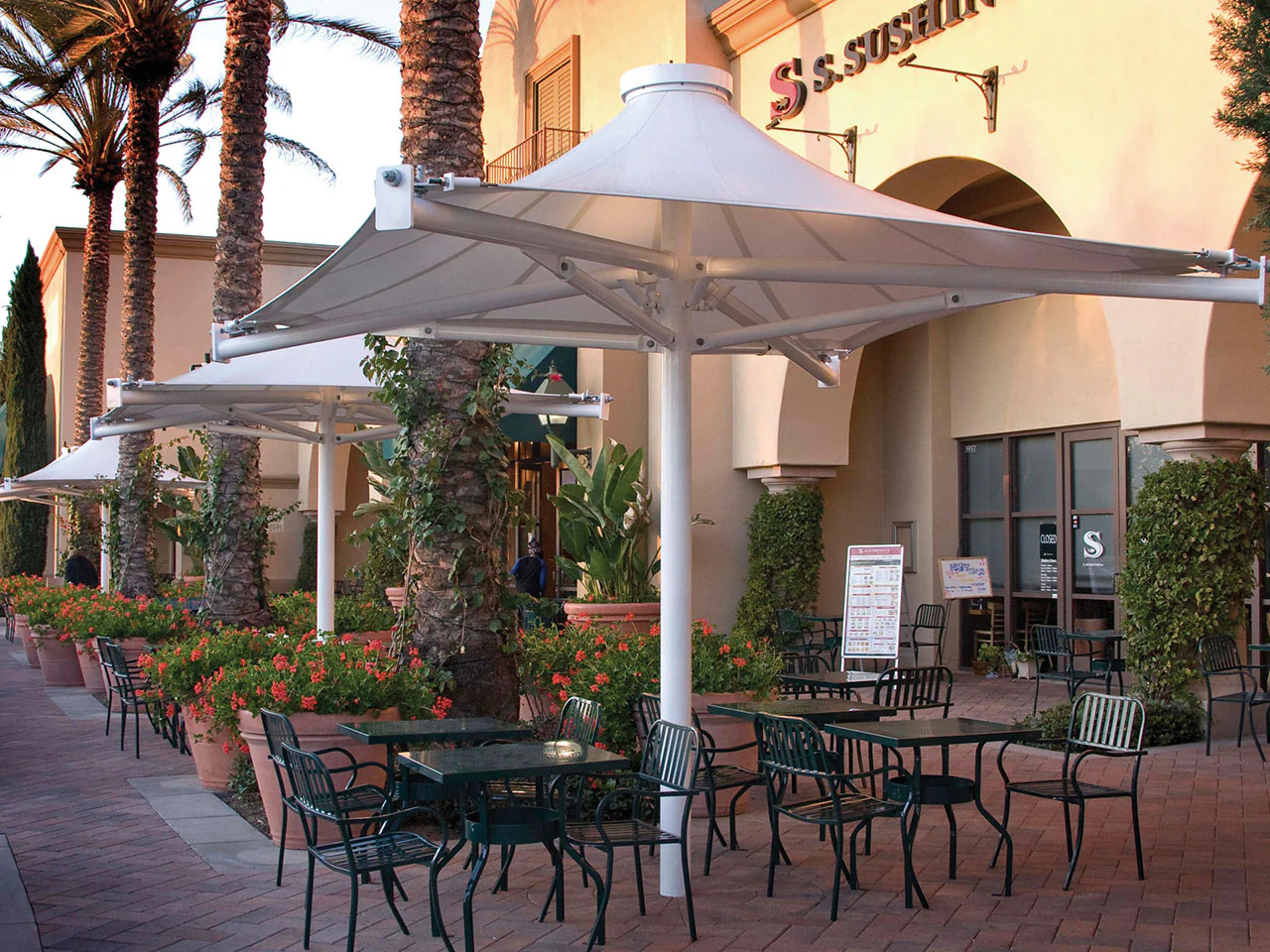 Twilite 4 Point Shade Structure - Image 4